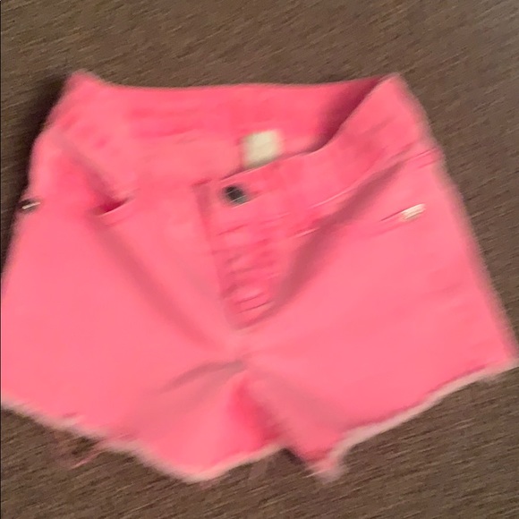 6 pairs of girls shorts size 6/7 nonsmoking home. - Picture 2 of 7